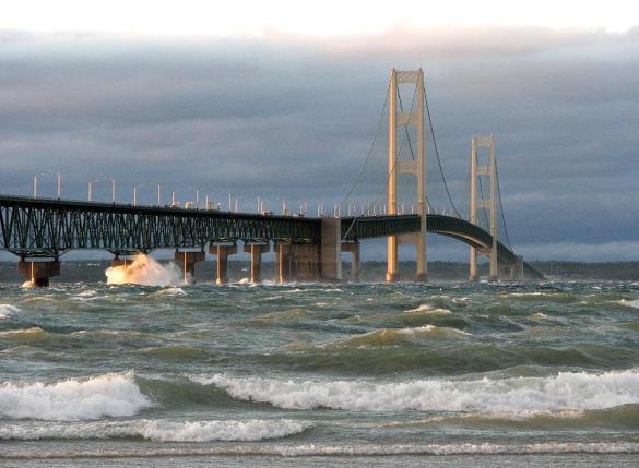 stormy-straits-of-mackinac-keith-stokes